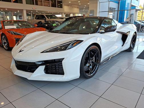 2024 Chevrolet Corvette E-Ray RWD Convertible 3LZ