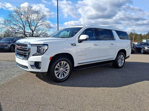 2022 GMC Yukon XL SLT