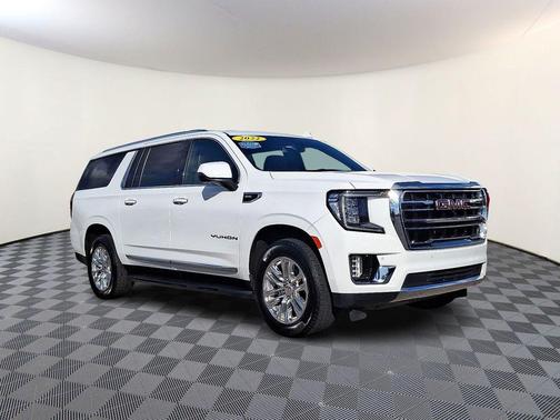 2022 GMC Yukon XL SLT