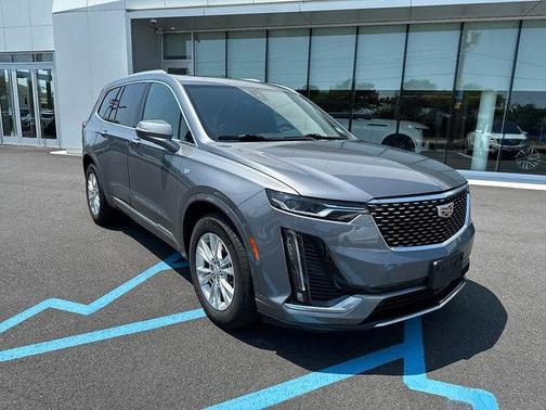 2022 Cadillac XT6 Luxury FWD