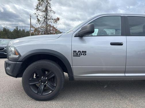 2022 RAM 1500 Classic Warlock Quad Cab 4x4 6'4' Box