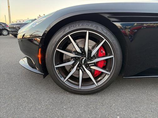 2020 Aston Martin DB11 Base