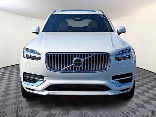 2023 Volvo XC90 Recharge Plug-In Hybrid T8 Ultimate Bright Theme 7-Seater