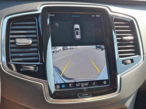 2023 Volvo XC90 Recharge Plug-In Hybrid T8 Ultimate Bright Theme 7-Seater