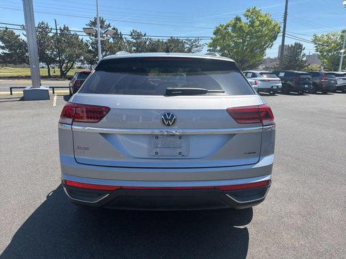 Pyrite Silver Metallic 2021 Volkswagen Atlas Cross Sport 2.0T SE w/Technology 4MOTION