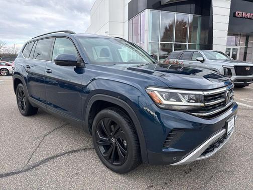2022 Volkswagen Atlas 3.6L SE w/Technology