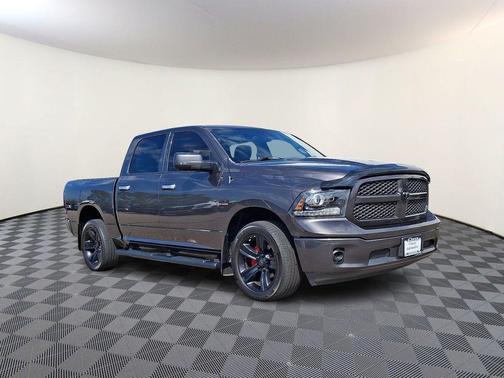 2016 RAM 1500 SLT