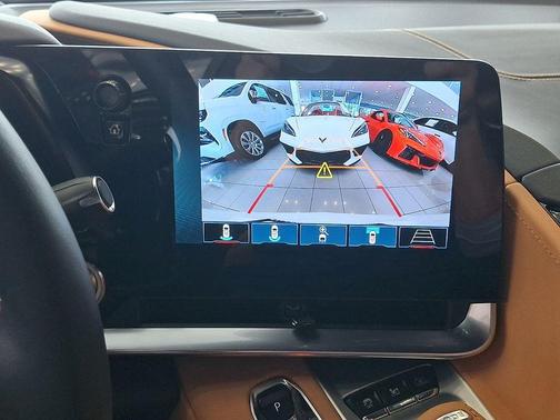 Arctic White 2025 Chevrolet Corvette Stingray w/2LT