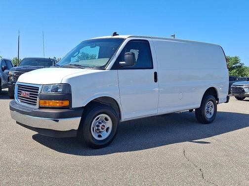 2022 GMC Savana 2500 Work Van