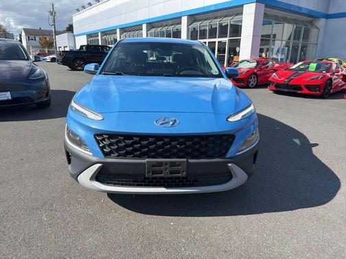 2022 Hyundai KONA SE