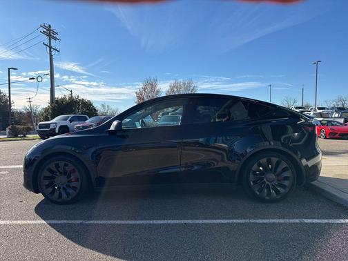 2023 Tesla Model Y Performance Dual Motor All-Wheel Drive