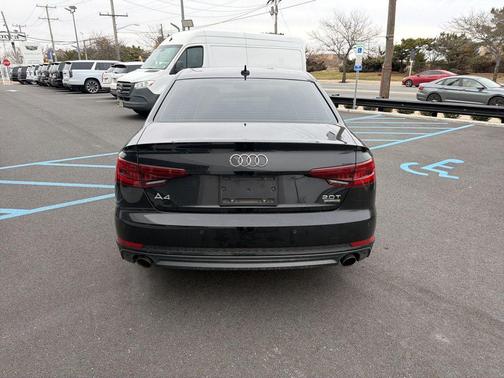 2018 Audi A4 2.0T Premium Plus