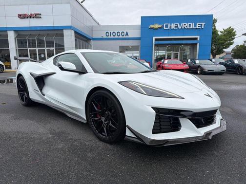 Arctic White 2026 Chevrolet Corvette Z06