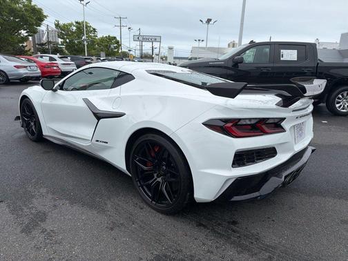 Arctic White 2026 Chevrolet Corvette Z06