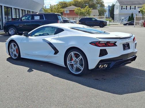 2024 Chevrolet Corvette Stingray w/2LT