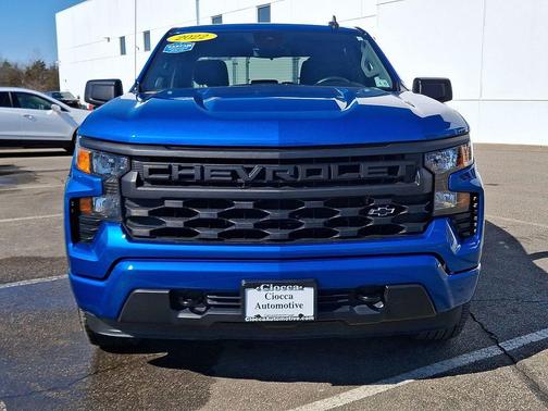 2022 Chevrolet Silverado 1500 Custom