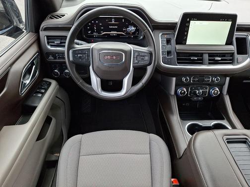 2023 GMC Yukon XL SLE