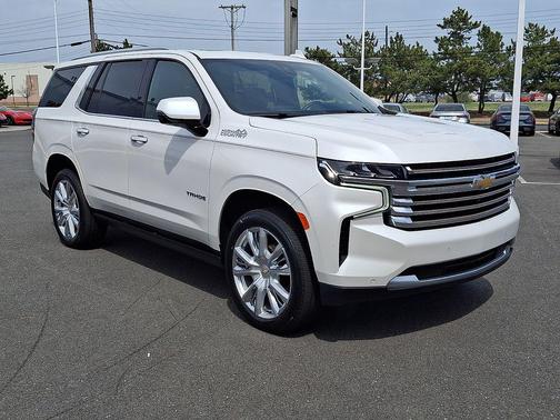 Iridescent Pearl Tricoat 2021 Chevrolet Tahoe 4WD High Country
