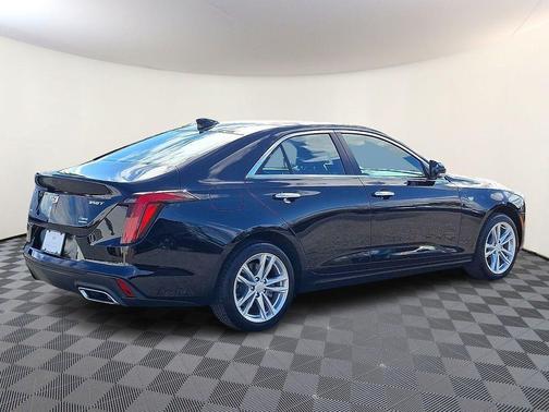 2023 Cadillac CT4 Luxury