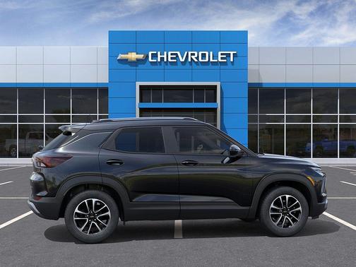 Mosaic Black Metallic 2026 Chevrolet Trailblazer LT
