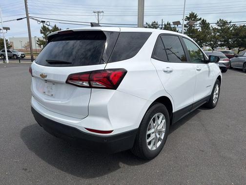 Summit White 2023 Chevrolet Equinox LS