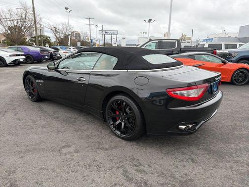 2014 Maserati GranTurismo Base