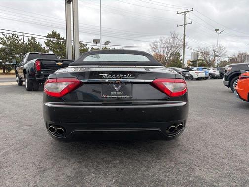 2014 Maserati GranTurismo Base