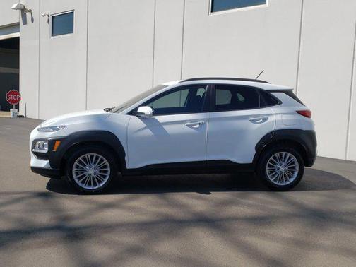 2020 Hyundai KONA SEL