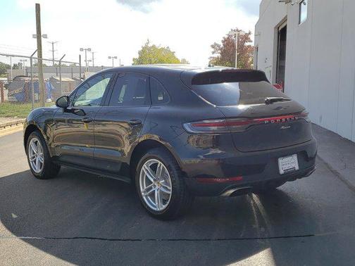 2021 Porsche Macan AWD