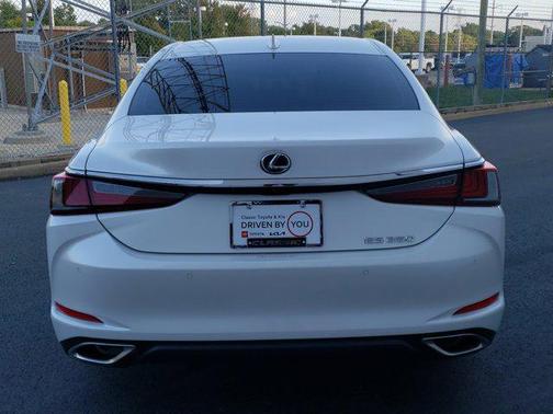 2024 Lexus ES 350 Base