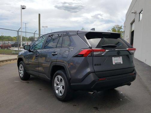 2022 Toyota RAV4 LE