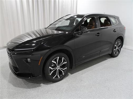 2025 Toyota Crown Signia XLE