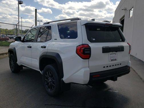 2025 Toyota 4Runner SR5