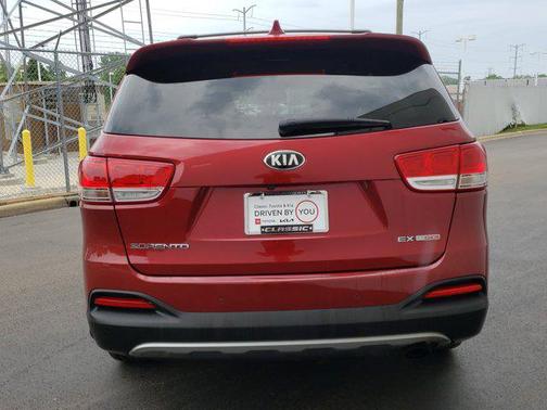 2017 Kia Sorento EX