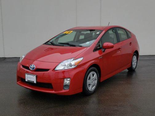 2010 Toyota Prius III