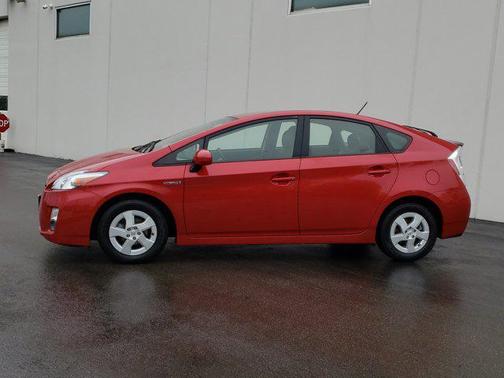 2010 Toyota Prius III