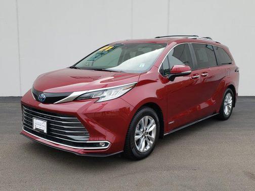 2021 Toyota Sienna Limited 7-Passenger