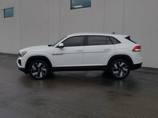 2024 Volkswagen Atlas Cross Sport 2.0T SE w/Technology 4MOTION