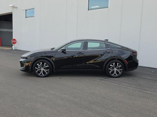Black 2024 Toyota Crown Limited