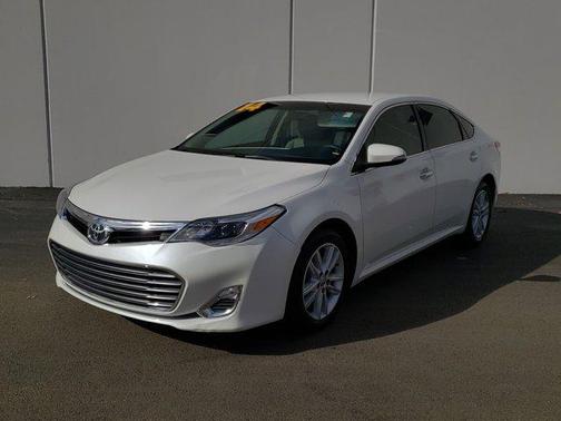 2014 Toyota Avalon XLE