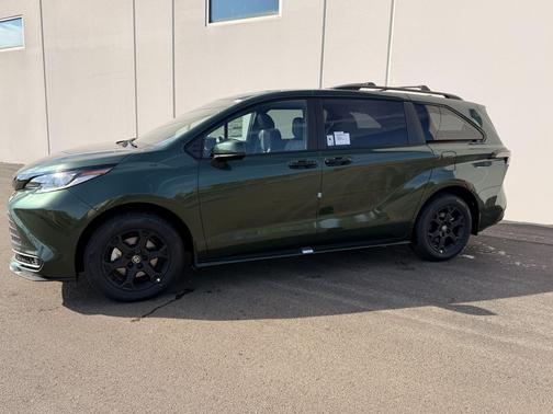 Cypress 2026 Toyota Sienna Woodland Edition