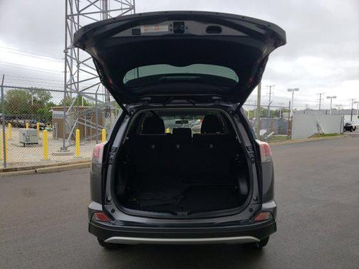 2016 Toyota RAV4 Hybrid XLE