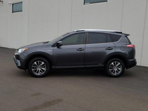 2016 Toyota RAV4 Hybrid XLE