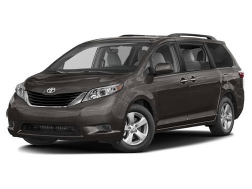 Silver 2015 Toyota Sienna LE