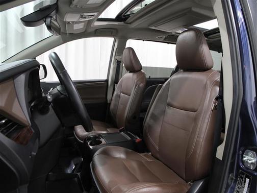 2020 Toyota Sienna Limited Premium