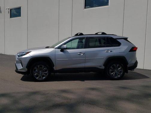 2022 Toyota RAV4 Hybrid XLE Premium