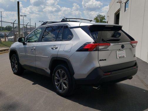 2022 Toyota RAV4 Hybrid XLE Premium