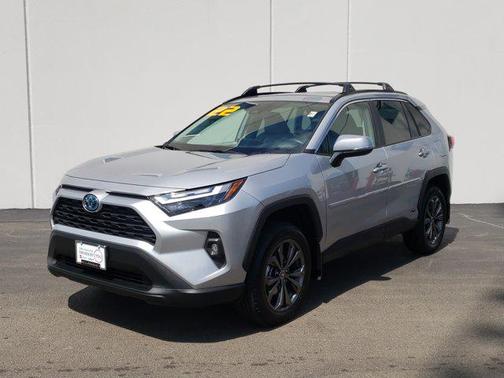 2022 Toyota RAV4 Hybrid XLE Premium