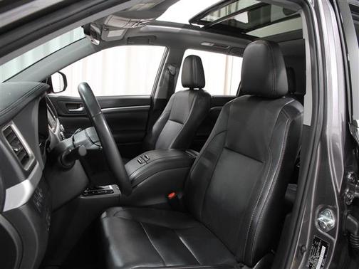 2019 Toyota Highlander Limited Platinum