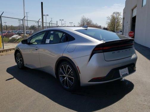 2025 Toyota Prius XLE